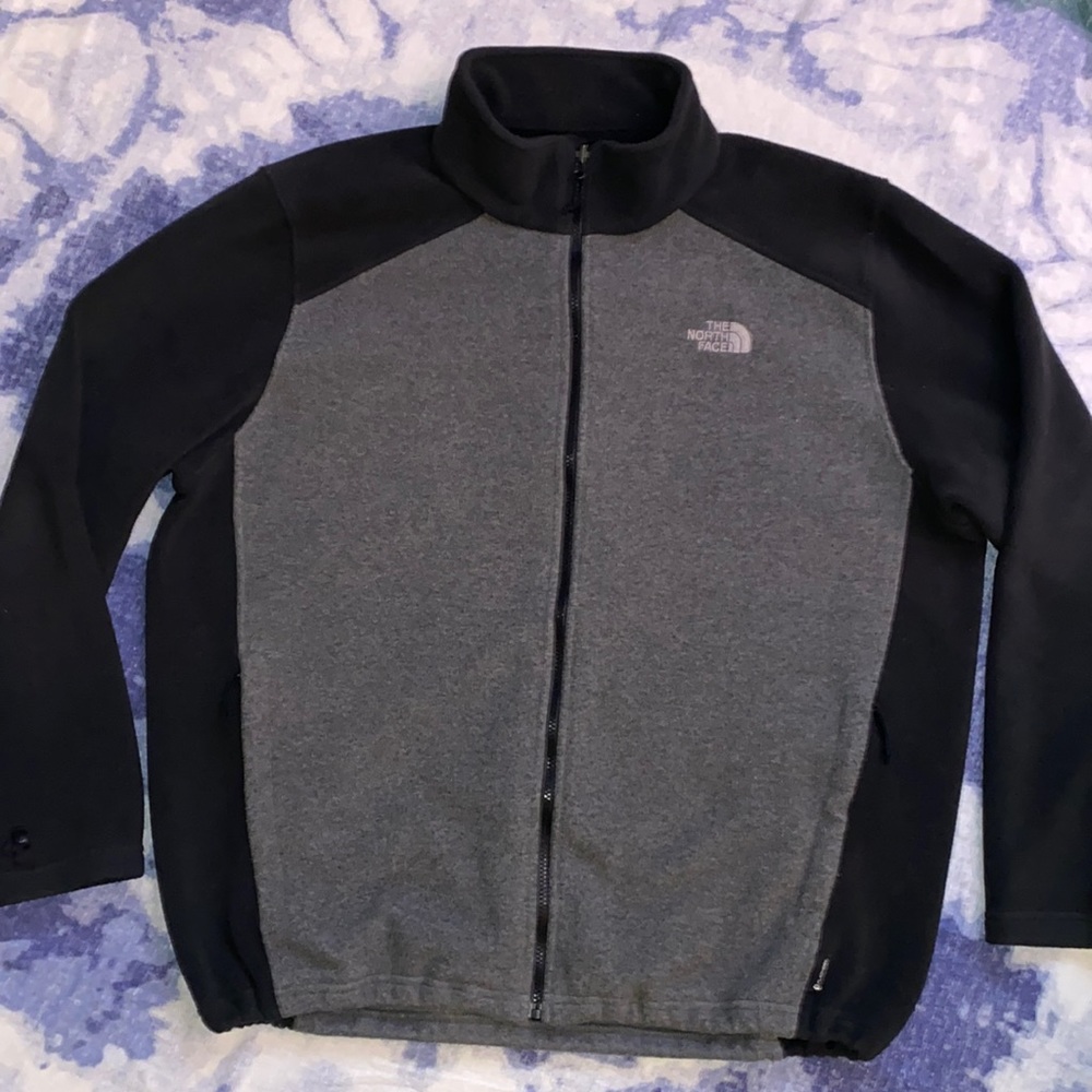 The North Face Men's Two-Tone Gray and Black Performance Jacket